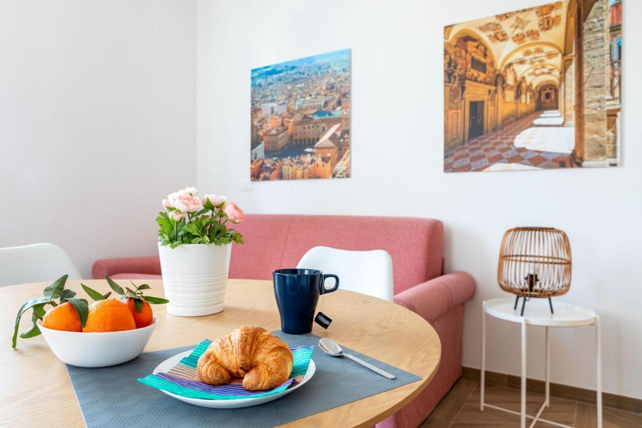 Palazzo Pedretti Halldis Apartments By Halldis Bologna Luaran gambar